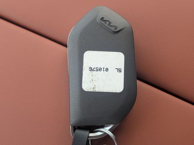 2027 Kia Telluride Hybrid - Photo 40