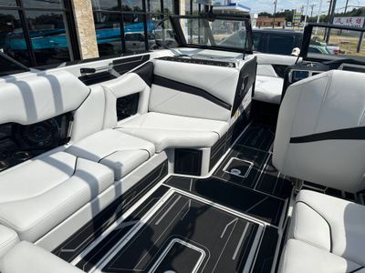 2025 Centurion NV233 - Photo 11