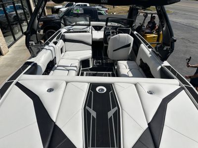 2025 Centurion NV233 - Photo 8