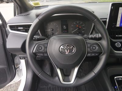 2024 Toyota Corolla Hatchback — photo 12 view