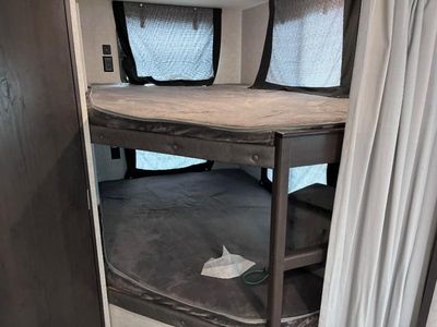 2020 Keystone Bullet — photo 21 view