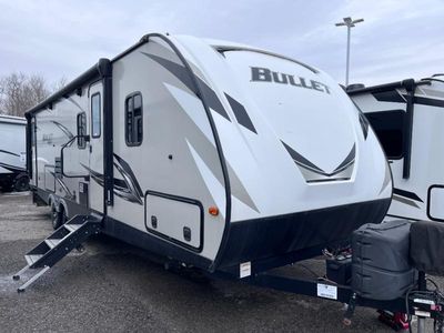 2020 Keystone Bullet — front three-quarter view