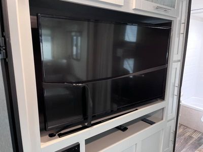 2020 Keystone Bullet — photo 20 view