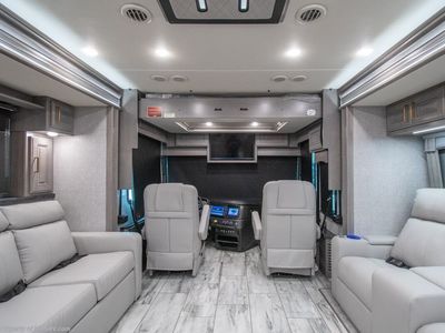 2026 Fleetwood Discovery LXE - Photo 4