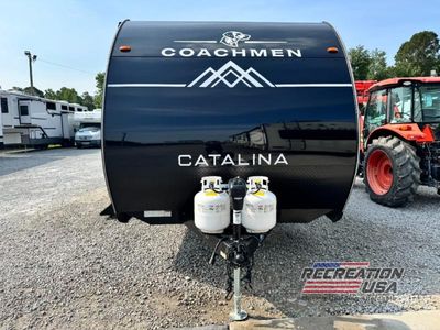 2025 Coachmen Catalina Summit Series 8 - Photo 3