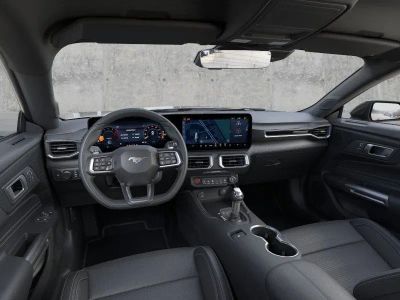 2026 Ford Mustang - Photo 9