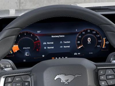 2026 Ford Mustang - Photo 13