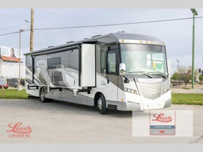 2015 MERIDIAN IKP40R — front three-quarter view