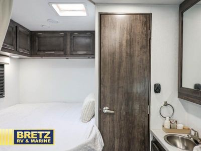 2026 Entegra Coach Odyssey SE - Photo 9