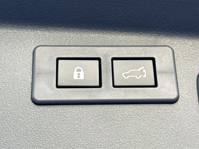 2026 Subaru Outback — photo 12 view