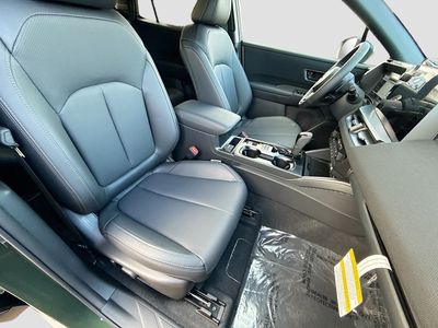 2026 Subaru Outback — photo 14 view