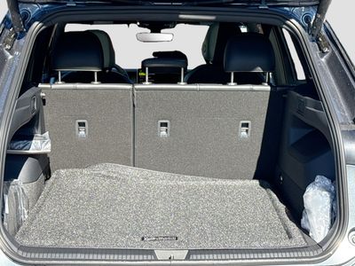 2026 Volkswagen Tiguan — photo 12 view