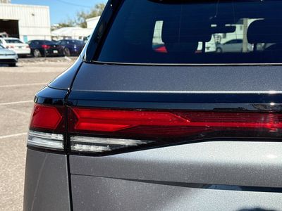 2026 Volkswagen Tiguan — photo 10 view
