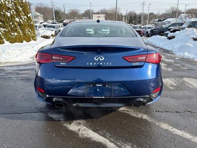 2017 INFINITI Q60 3.0t Premium — engine compartment view