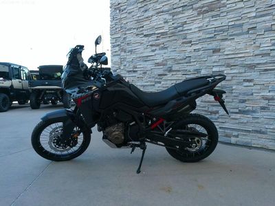 2025 Honda Africa Twin - Photo 5