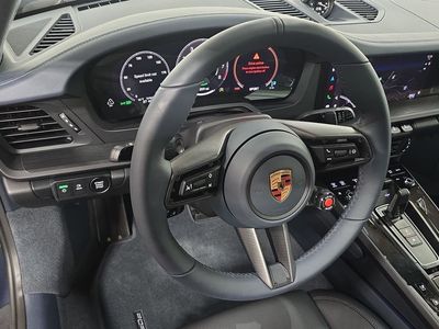 2026 Porsche 911 - Photo 4