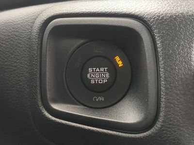 2026 Jeep Wrangler — photo 32 view