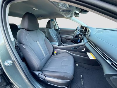 2026 Hyundai ELANTRA - Photo 13