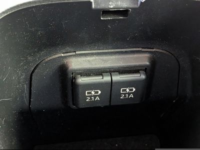 2019 Toyota RAV4 - Photo 32
