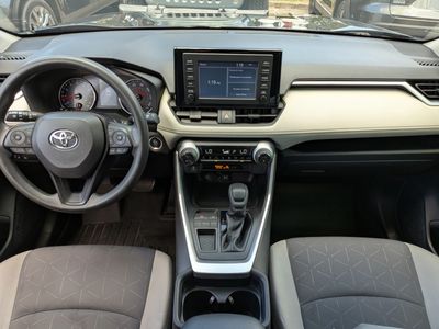 2019 Toyota RAV4 - Photo 16