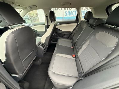 2025 Volkswagen Taos - Photo 8