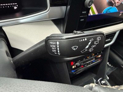 2025 Volkswagen Taos - Photo 21