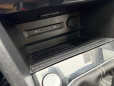2025 Volkswagen Taos - Photo 24