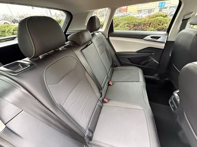 2025 Volkswagen Taos - Photo 35