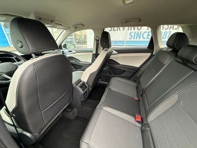 2025 Volkswagen Taos - Photo 28