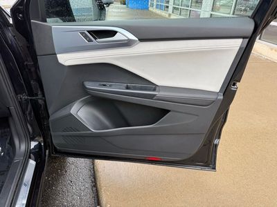 2025 Volkswagen Taos - Photo 44