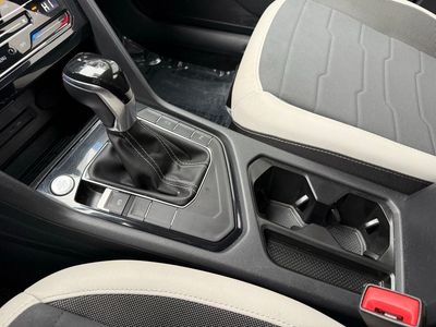 2025 Volkswagen Taos - Photo 26