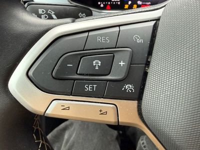 2025 Volkswagen Taos - Photo 19