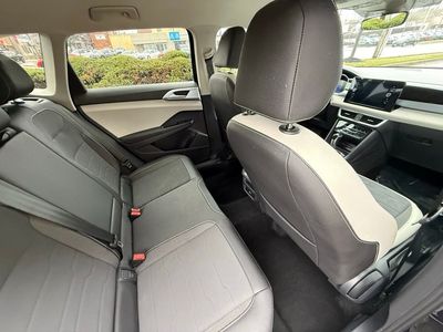 2025 Volkswagen Taos - Photo 37
