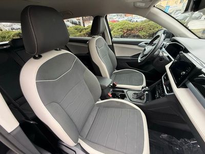 2025 Volkswagen Taos - Photo 40