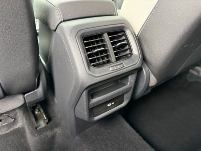 2025 Volkswagen Taos - Photo 31