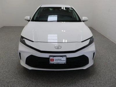2025 Toyota Camry FWD - Photo 3