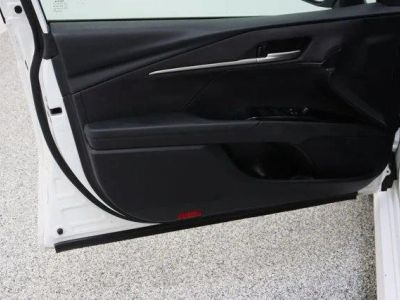 2025 Toyota Camry FWD - Photo 12