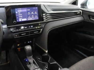 2025 Toyota Camry FWD - Photo 15