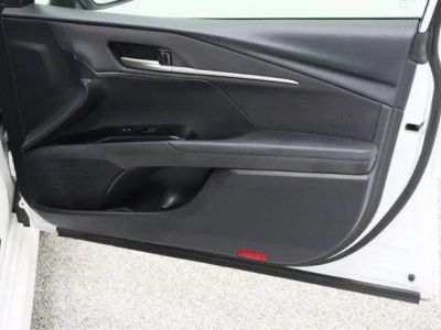 2025 Toyota Camry FWD - Photo 34