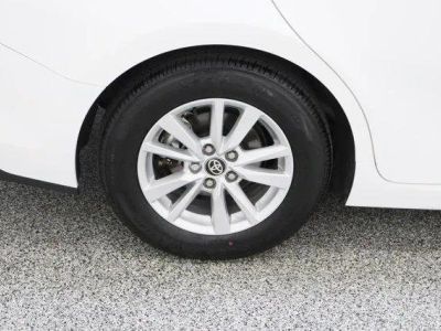 2025 Toyota Camry FWD - Photo 6