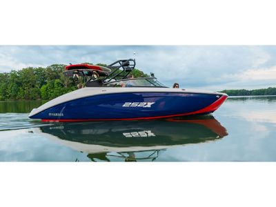 2025 Yamaha 252XE - Photo 8