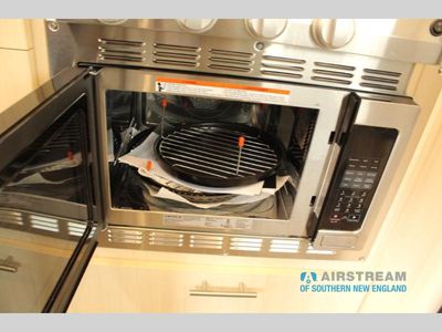 2025 Airstream Flying Cloud - Photo 26