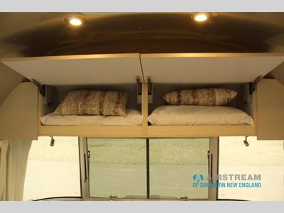 2025 Airstream Flying Cloud - Photo 11
