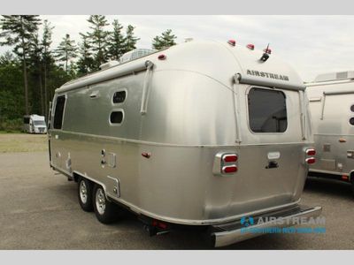 2025 Airstream Flying Cloud - Photo 3