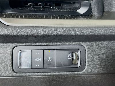 2025 Chevrolet Traverse - Photo 10