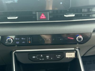 2026 Kia Carnival Hybrid - Photo 25