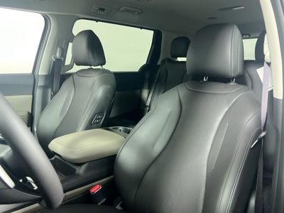 2026 Kia Carnival Hybrid - Photo 14