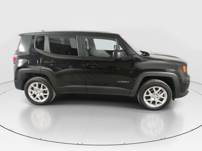 2023 Jeep Renegade - Photo 8