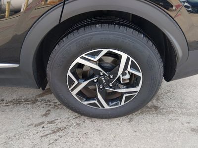 2025 Kia Sportage - Photo 10