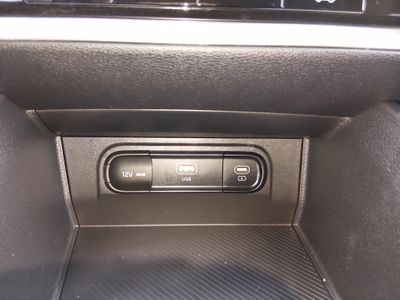 2025 Kia Sportage - Photo 21
